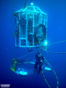 19_oceaneering-nautilus-bell-locking-out
