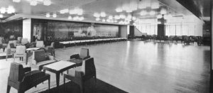 Island Room aboard SS Canberra
