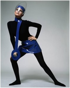 Rachel-Welch-in-Pierre-Cardin-Space-Look-outfit-1969